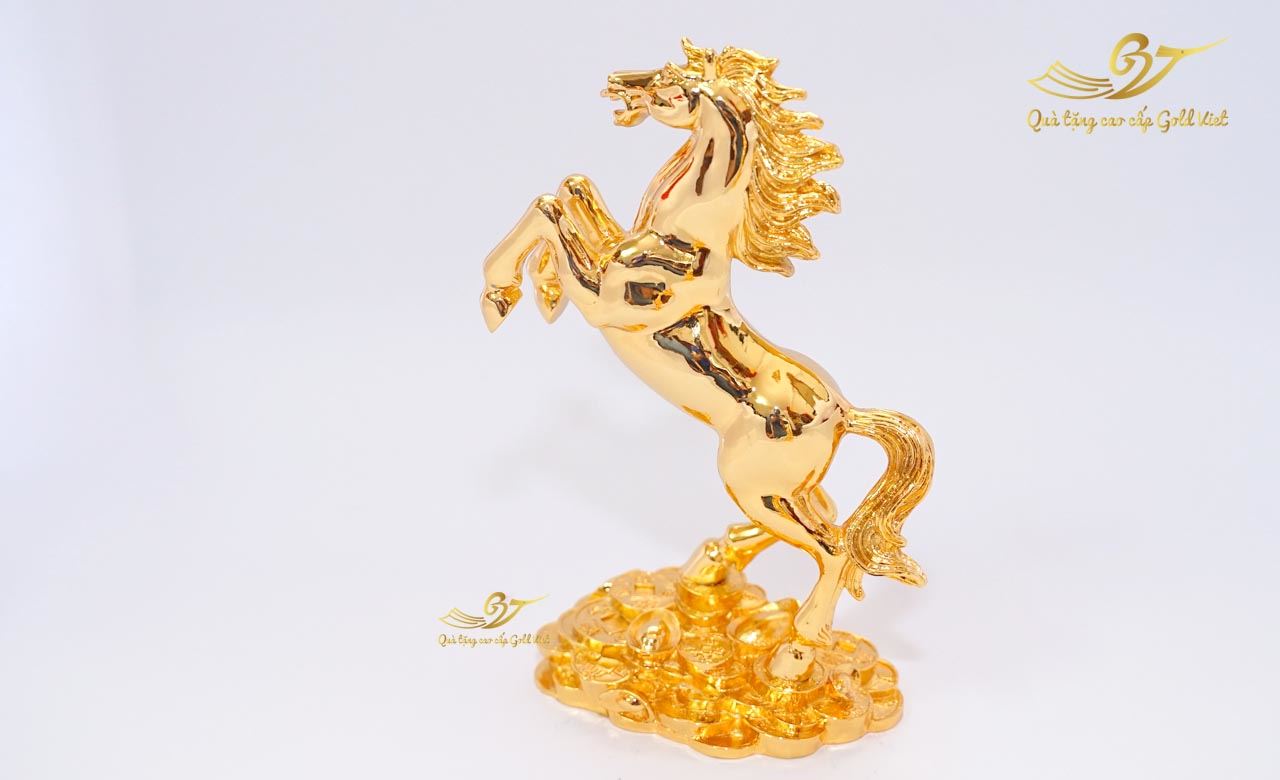 Ngựa Xích Thố trong Tam Quốc Diễn Nghĩa: Chiến Mã Anh Hùng và Biểu Tượng Của Sự Trung Thành