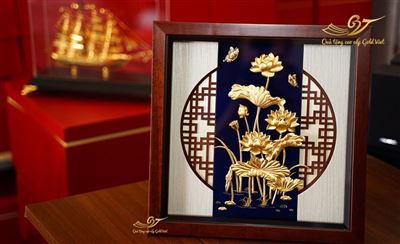 tranh hoa sen mạ vàng 24k1